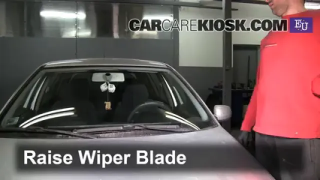 2000 Volkswagen Polo 1.0L 4 Cyl. Windshield Wiper Blade (Front) Replace Wiper Blades